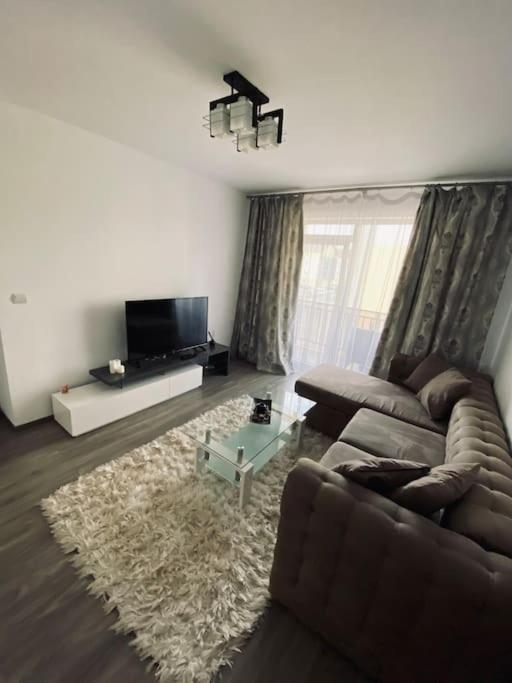 Apartament 2 Camere Modern Si Confortabil Giroc Exterior photo